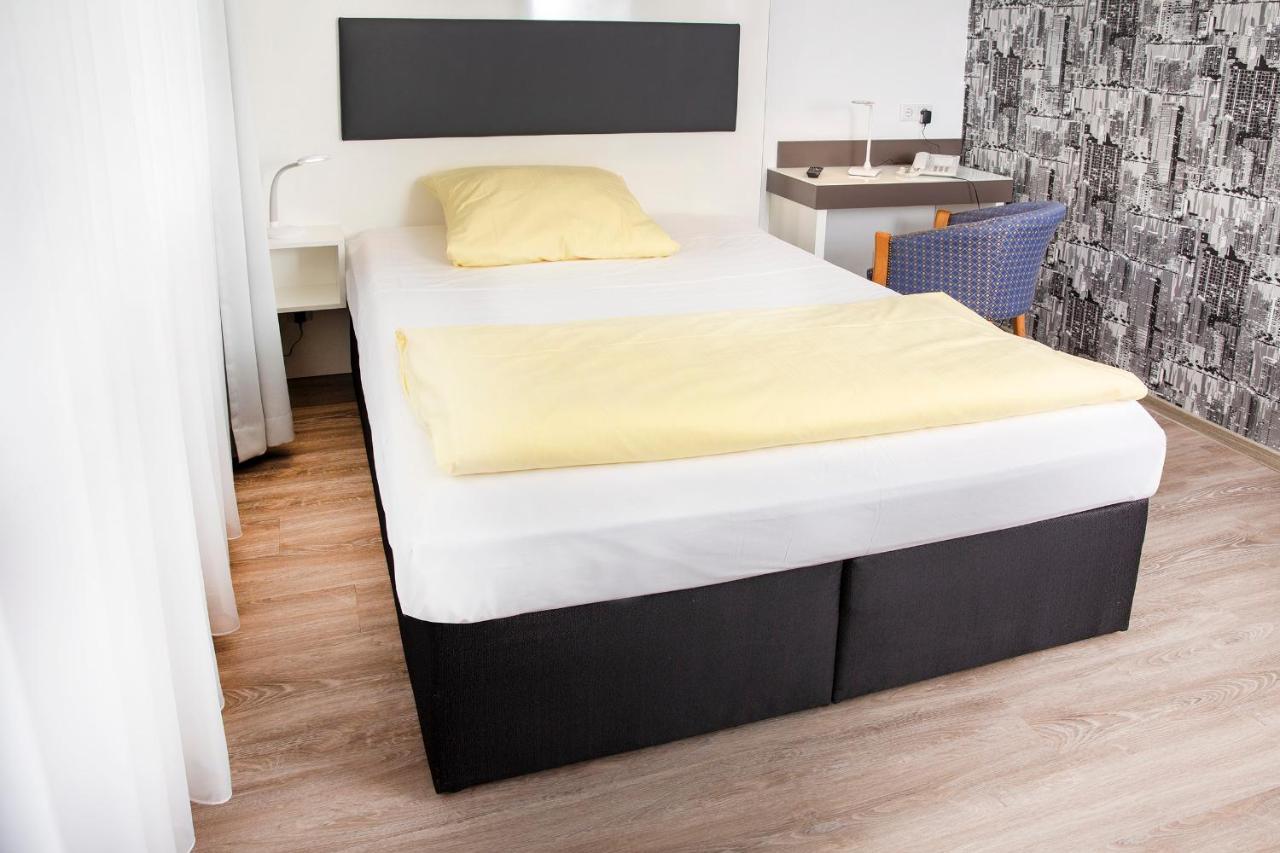 Russmann Hotel & Living Goldbach  Eksteriør bilde